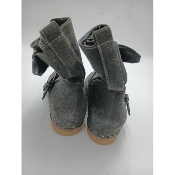 Dolce Vita Gray Soft Suede Flat Ankle Booties Double Buckle Slouchy Boots 7 EUC - Picture 6 of 10